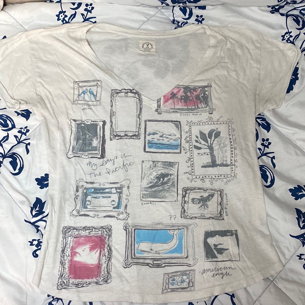 American Eagle t-shirt